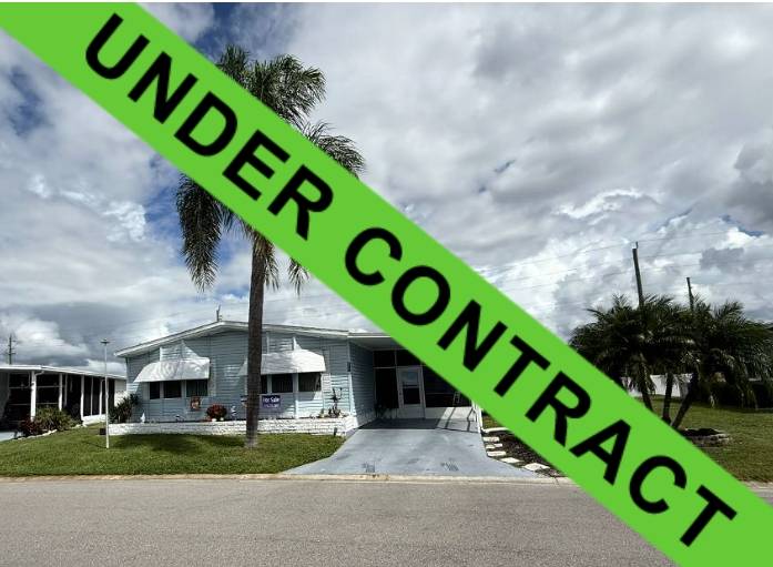 Ellenton, FL Mobile Home for Sale located at 4412 Buena Vista Dr N Colony Cove